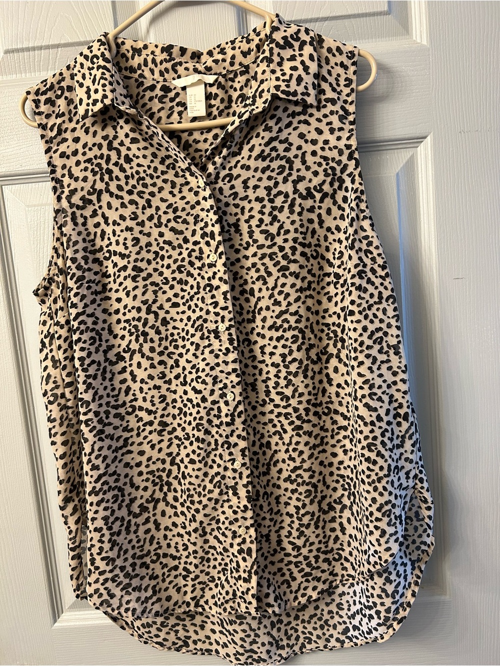 H&M Beige and Black Leopard-Print Sleeveless Button Front Camisole